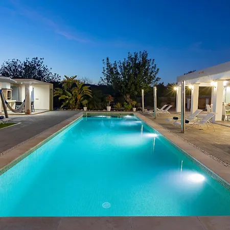 Near Sleeps 10 * Sant Antoni de Portmany