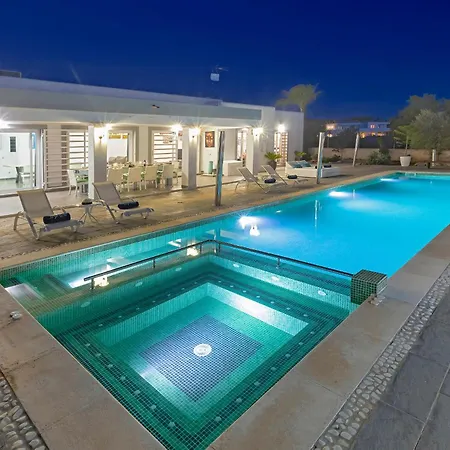 Near Sleeps 10 Willa